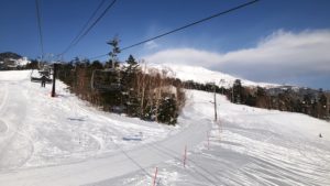 御嶽スキー場から望む御嶽山