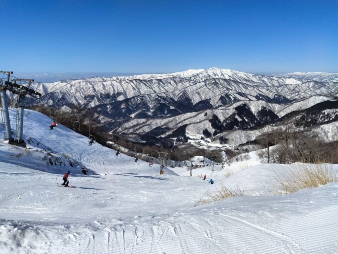 グランスノー奥伊吹